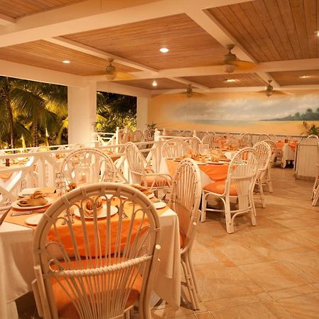 Coco Reef Resort & Spa Crown Point Exterior foto